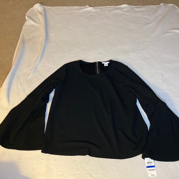 Bar III “Beirut“ deep black, bell sleeve blouse - Picture 1 of 7